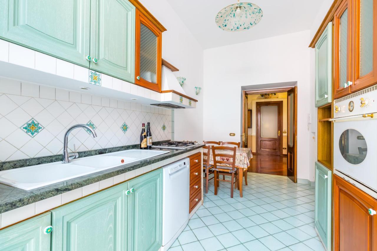 Grand Classic Apartment At San Martino By Napoliapartments מראה חיצוני תמונה