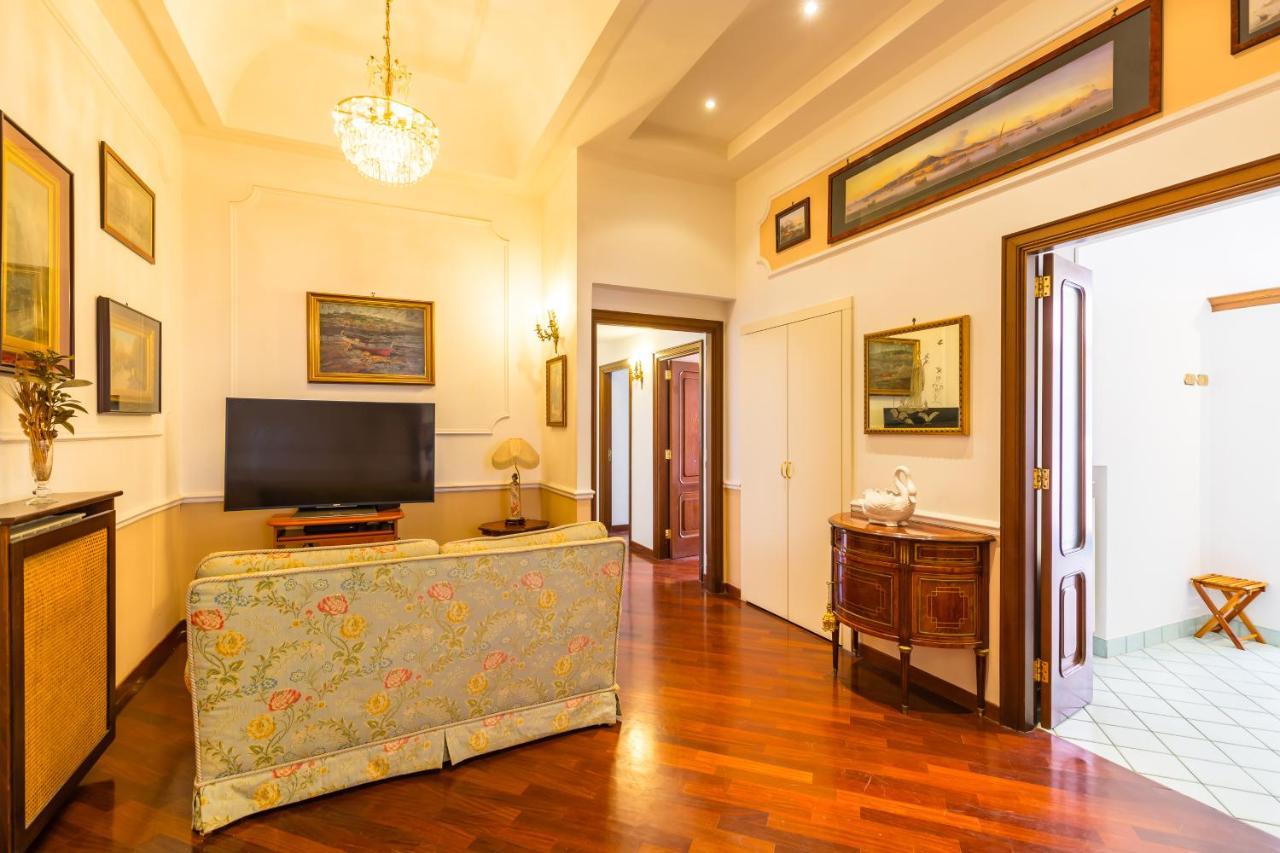 Grand Classic Apartment At San Martino By Napoliapartments מראה חיצוני תמונה